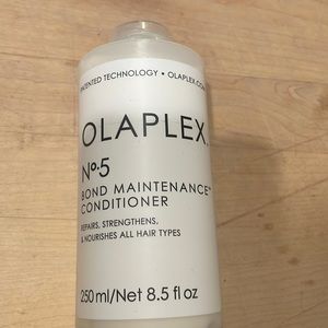 New Olaplex No.5 bond maintenance conditioner. TikTok famous brand!